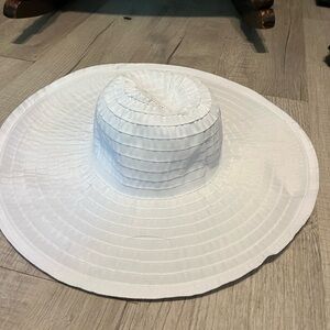 NYC White Textured Hat